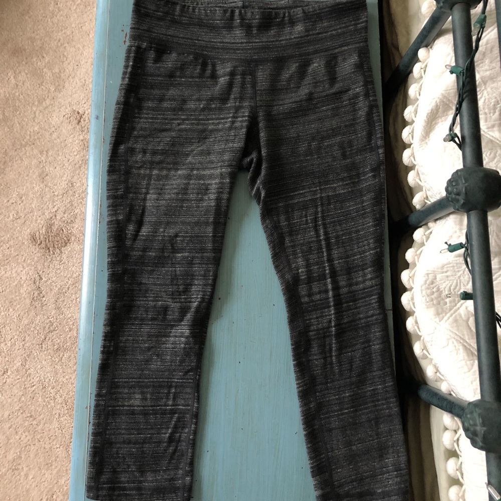 GapFit Capri leggings